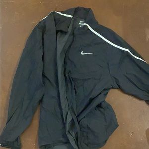 Nike women’s windbreaker
